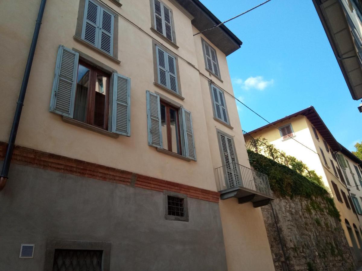 Il Rifugio Di Elizabeth Acomodação com café da manhã Bérgamo Exterior foto